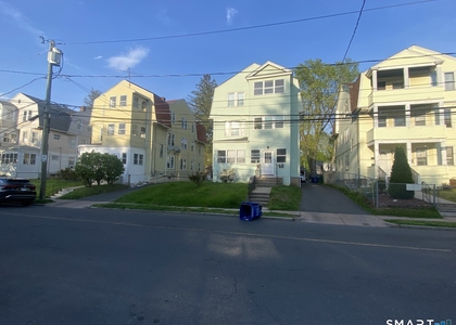 452 Hillside Avenue - Photo 1