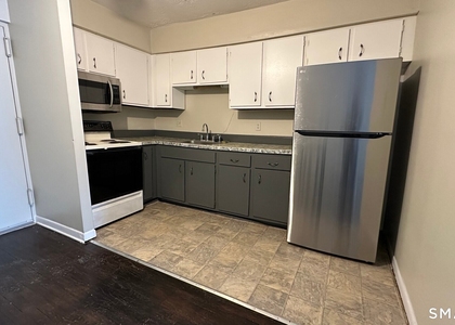 581 Crown Street - Photo 1