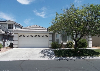 112 Golf Course Street - Photo 1