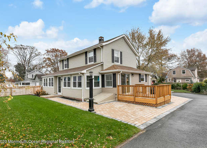 519 Saint Clair Avenue - Photo 1