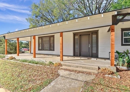 1115 S Rusk Avenue - Photo 1