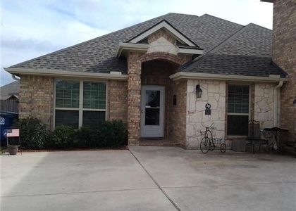 706 Ireland Way - Photo 1