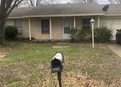 3020 Montclair Place - Photo 1