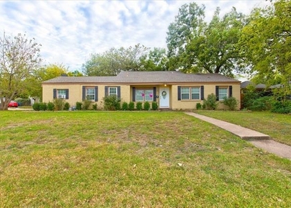 2801 W Biddison Street - Photo 1