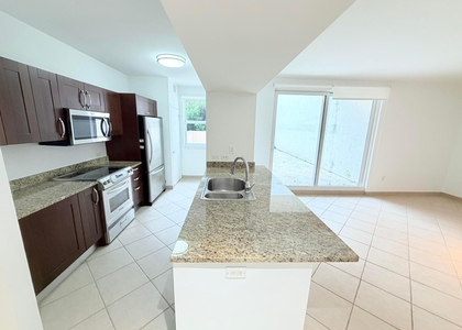 19900 E Country Club Drive - Photo 1