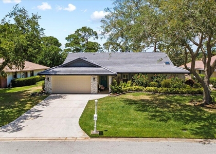 1345 Sw Cedar Cove - Photo 1
