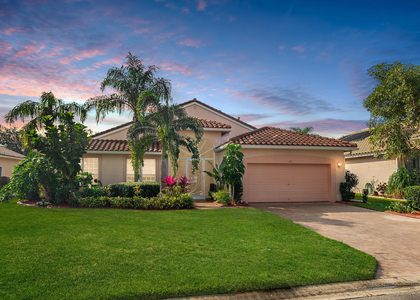431 Nw Cool Water Court - Photo 1