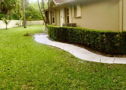 2004 Maplewood Drive - Photo 1