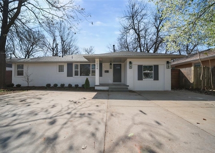 1034 W Boyd Street - Photo 1