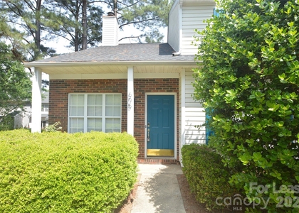 605 Mountainwater Drive - Photo 1