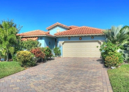 5561 57th Way - Photo 1