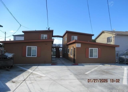 580 Glover Avenue - Photo 1