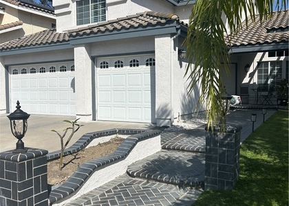 1046 S Mountcrest Court - Photo 1