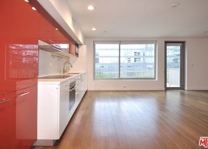 901 S Flower Street - Photo 1
