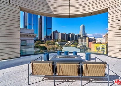 400 S Broadway - Photo 1
