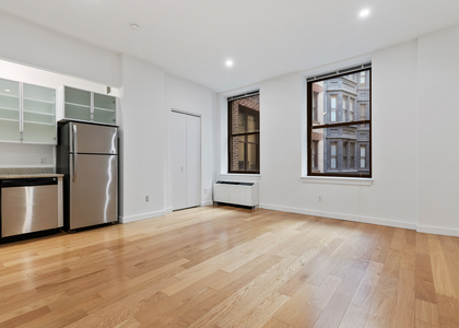 37 Wall Street - Photo 1