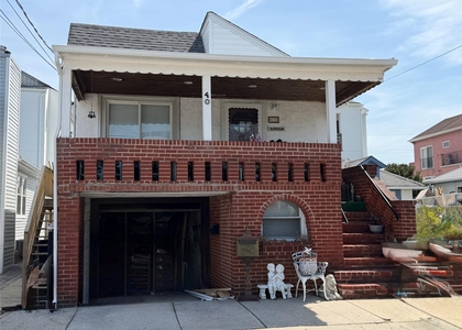 40 Oswego - Photo 1