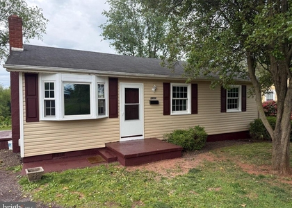 1201 S East Street - Photo 1