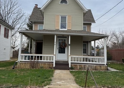 21 W Maple Street - Photo 1