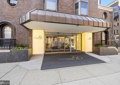 2018 Walnut Street - Photo 1
