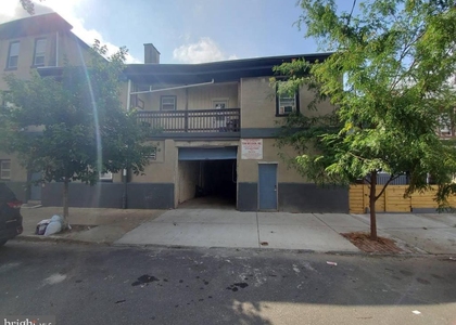 2400 E Dauphin Street - Photo 1