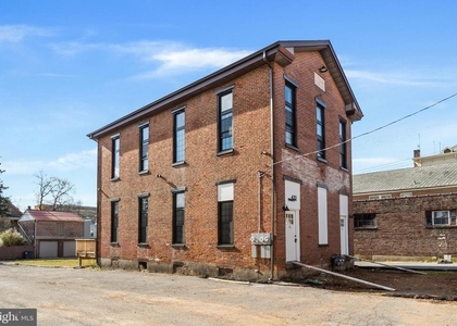 420 Chestnut Street - Photo 1