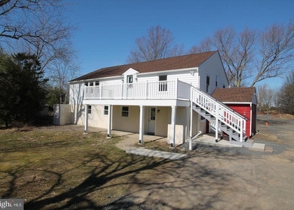 538 Durham Road - Photo 1