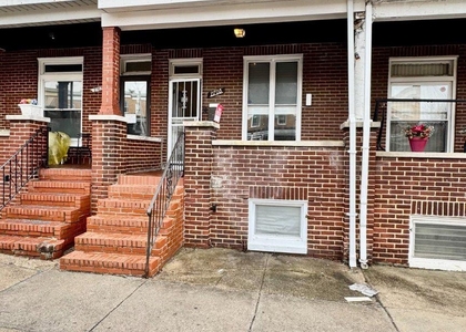 2705 E Biddle Street - Photo 1