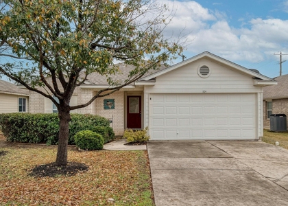 104 Pinnacle Dr - Photo 1