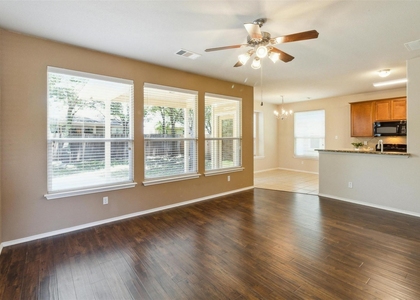 1600 Sugarberry Ln - Photo 1
