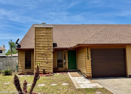 11548 Willet Court N - Photo 1