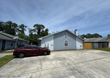 7623 Indian Lakes Drive - Photo 1