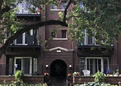 1101 W Pratt Boulevard - Photo 1