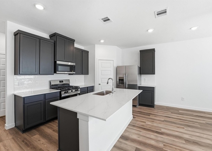 963 Mansfield Street - Photo 1