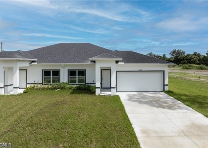 704 Broadway Avenue - Photo 1