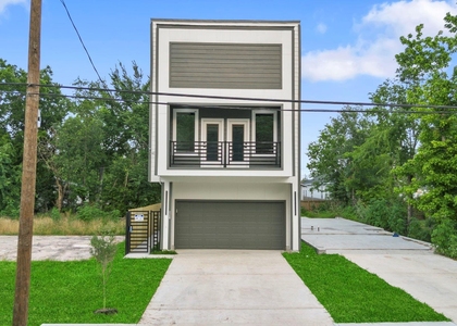 6631 Foster Street - Photo 1