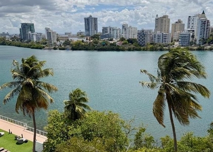 Condominio Flamboyan 864 Aveni - Photo 1