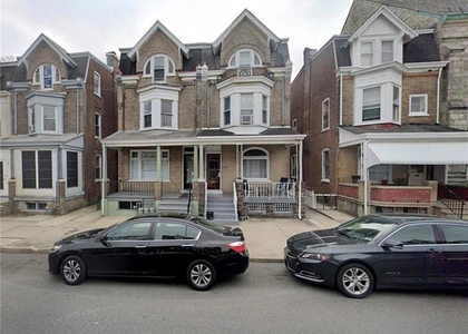 1438 W Turner Street - Photo 1
