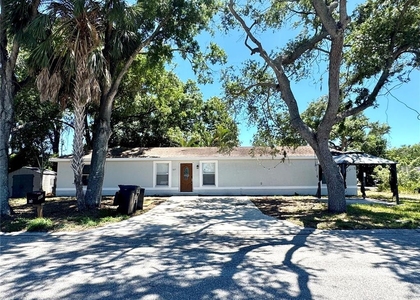 307 27th Street E - Photo 1