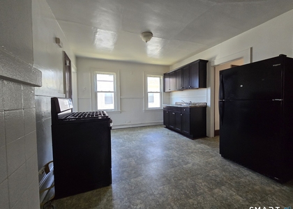 125 Hollister Avenue - Photo 1
