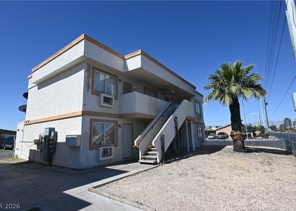 3017 E Carey Avenue - Photo 1