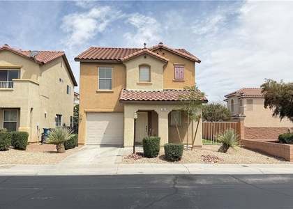194 Gilliflower Avenue - Photo 1