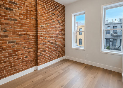1582 DeKalb Ave - Photo 1