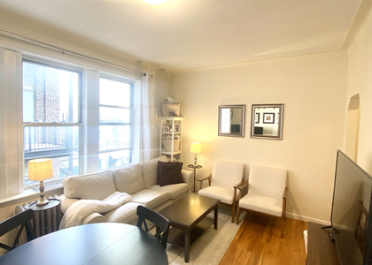 West 10th Street - Photo 1