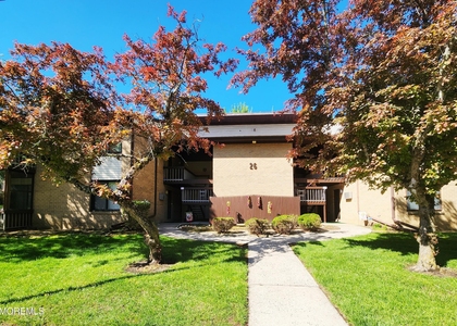 26 Meadow Green Circle - Photo 1