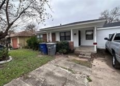 3527 S Ewing Avenue - Photo 1