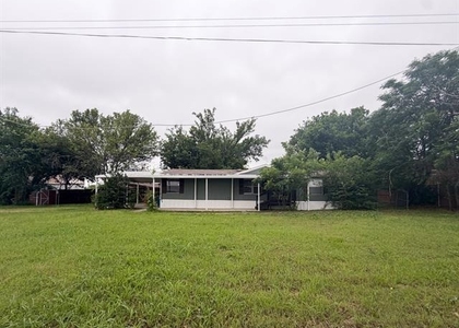 402 E College Avenue - Photo 1