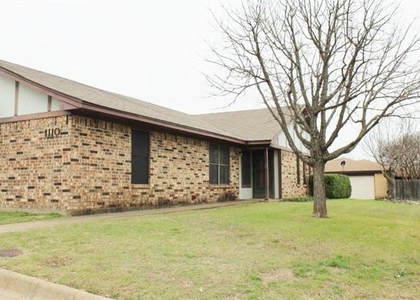1110 Curtis Drive - Photo 1