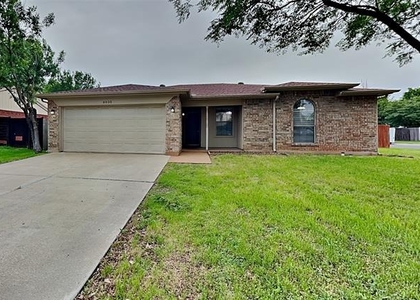 4900 Cedar Springs Drive - Photo 1
