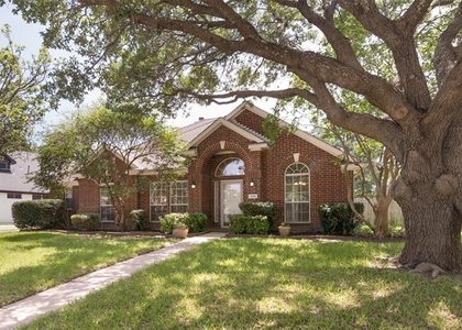 308 Sycamore Drive - Photo 1